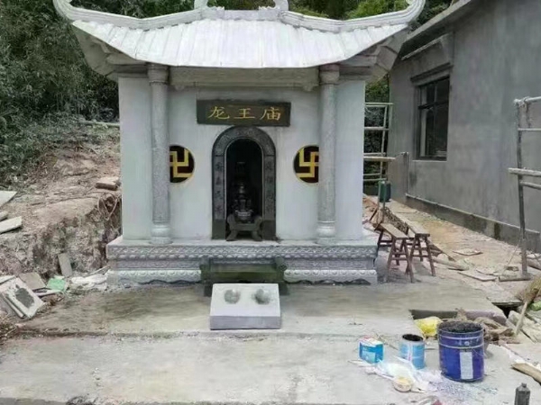 墓塔、石屋